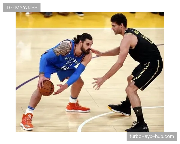 防守三秒违例到底怎么判?NBA与FIBA的规则差异详解 防守三秒违例到底怎么判?NBA与FIBA的规则差异详解